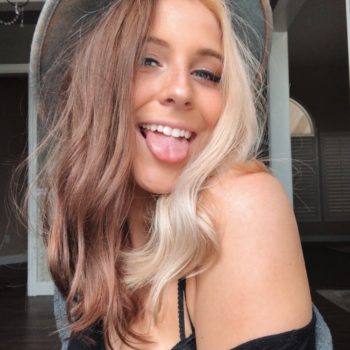Profil de Anne-clothilde, 27 ans, Pute Suisse à Oppens