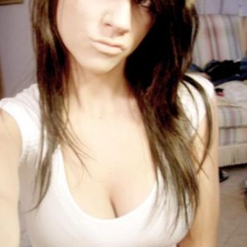 Profil de Pakita, 29 ans, Pute Suisse à Marchissy
